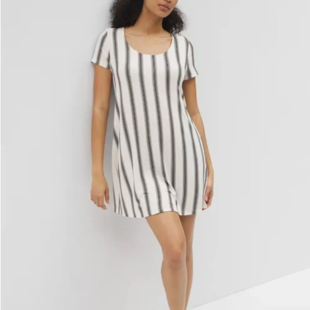 NWT Soma COOL NIGHTS Scoop Neck Short Sleeve Sleepshirt - Picture 5 of 6